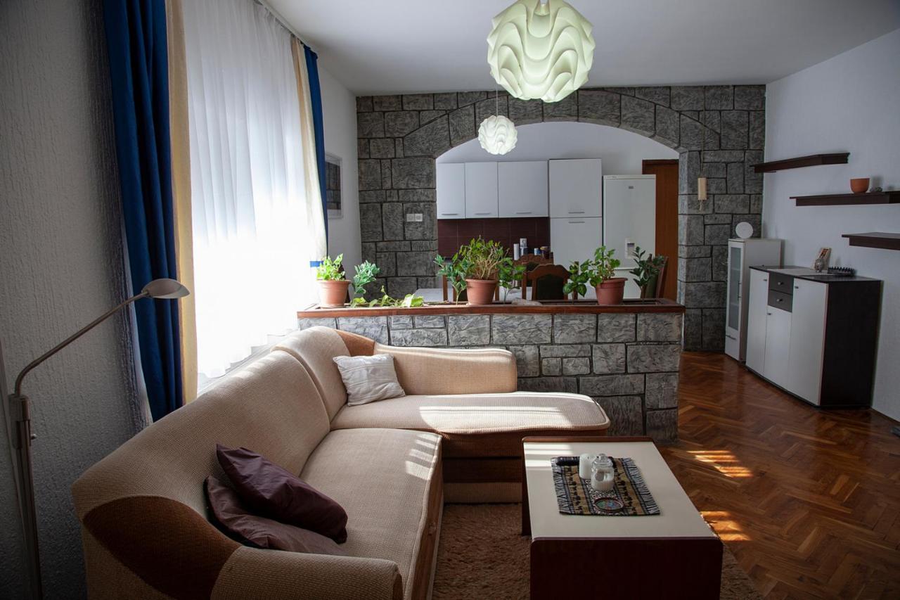 Ðakovo Apartman Ksenija מראה חיצוני תמונה