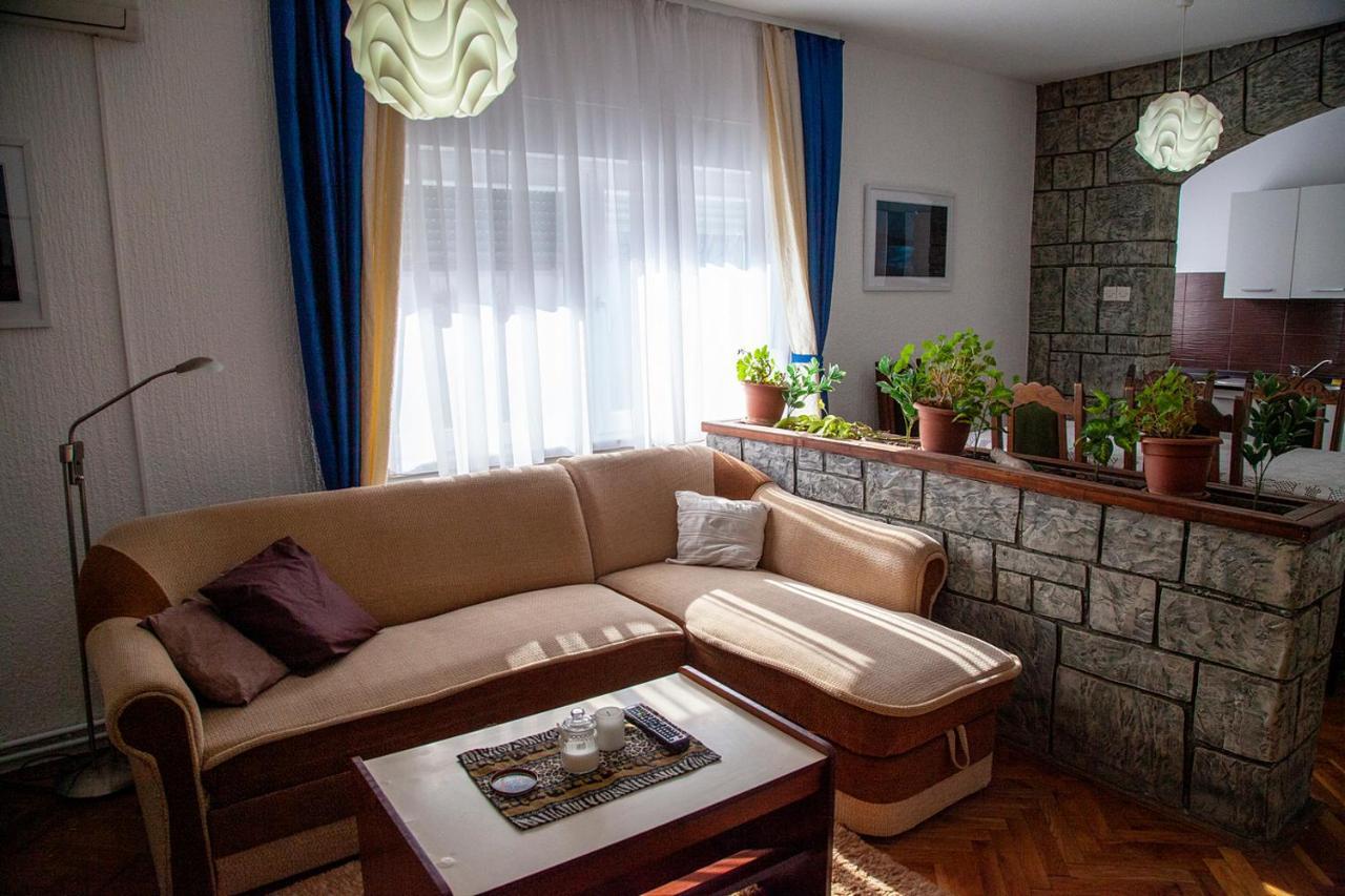 Ðakovo Apartman Ksenija מראה חיצוני תמונה