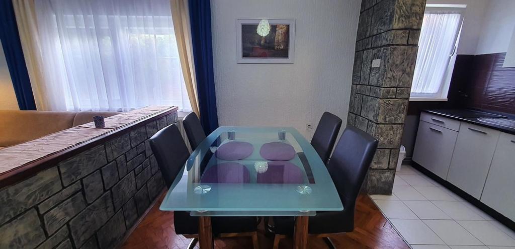 Ðakovo Apartman Ksenija מראה חיצוני תמונה