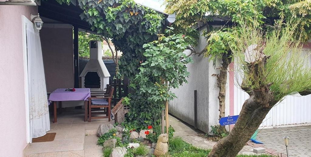 Ðakovo Apartman Ksenija מראה חיצוני תמונה